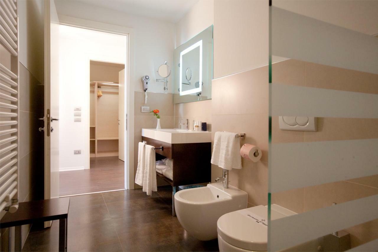 Superior Double Room with Side Sea View,1715406316:JPEG